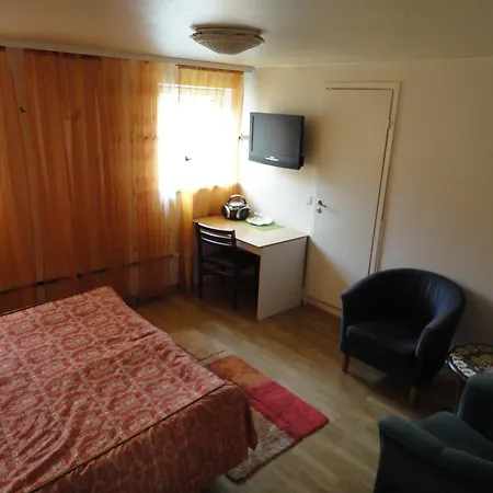 Casa de hóspedes Kelluka 2*
