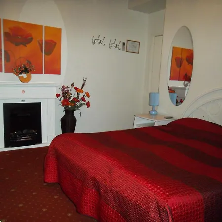 Kelluka Guest house 2*